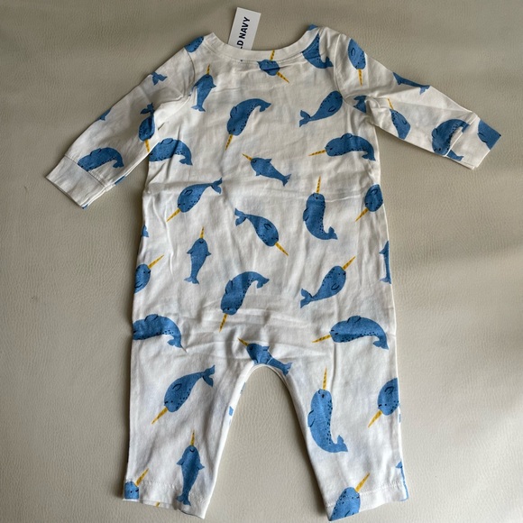 Old Navy Romper 2pack Set - Picture 15 of 16